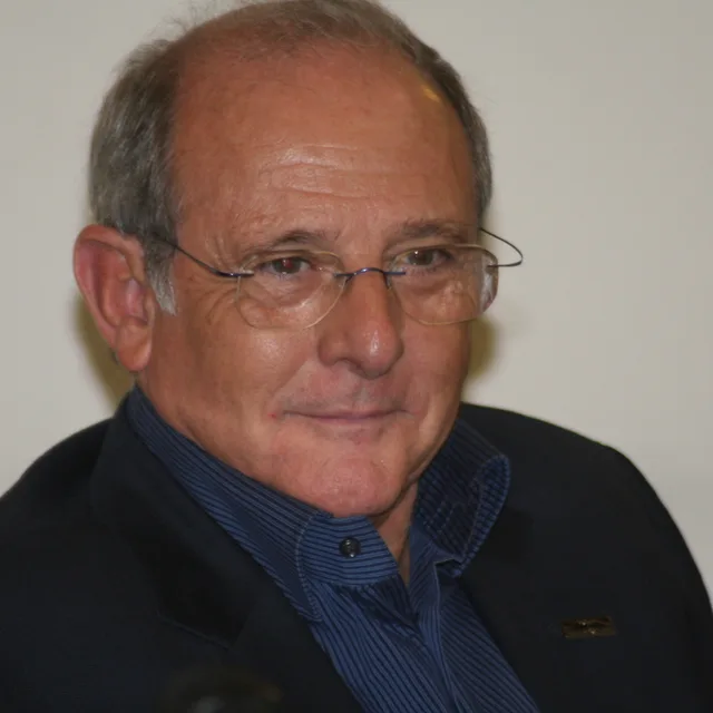 Emilio Gutiérrez Caba
