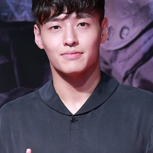 Kang Ha-neul
