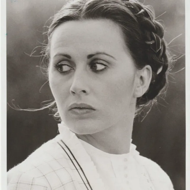 Kate Nelligan