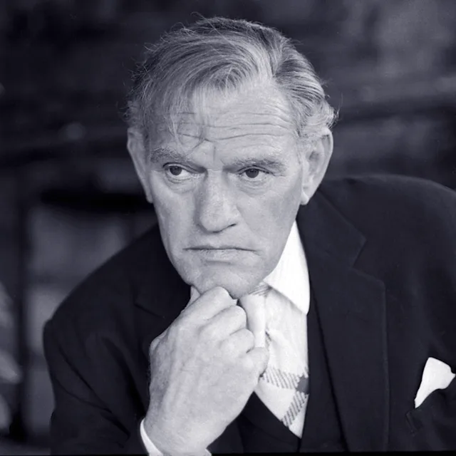 Harry Andrews