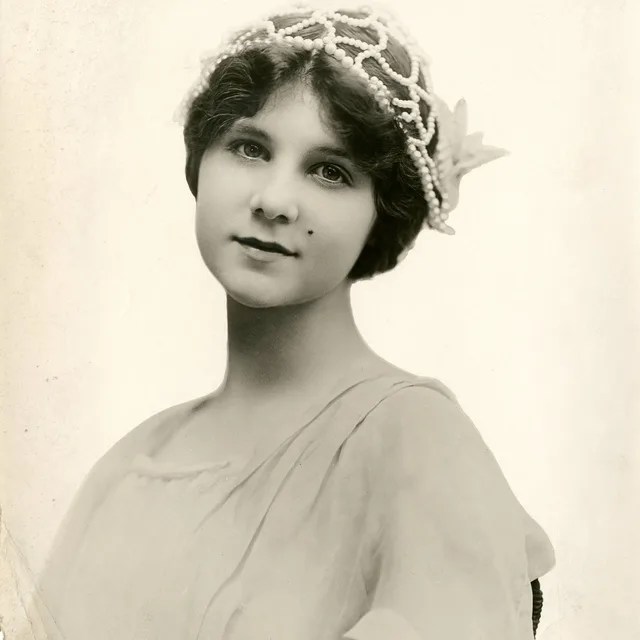 Gladys Hulette