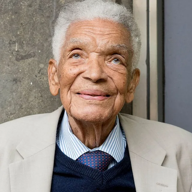 Earl Cameron