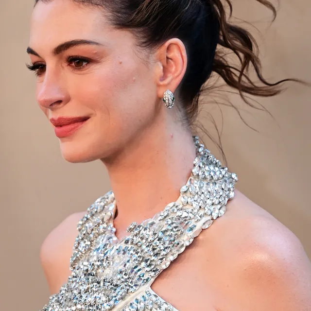 Anne Hathaway