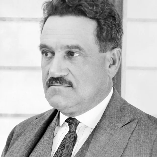 Bayard Veiller
