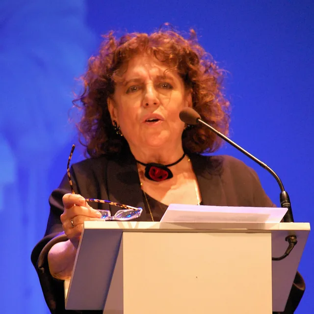 Charo López