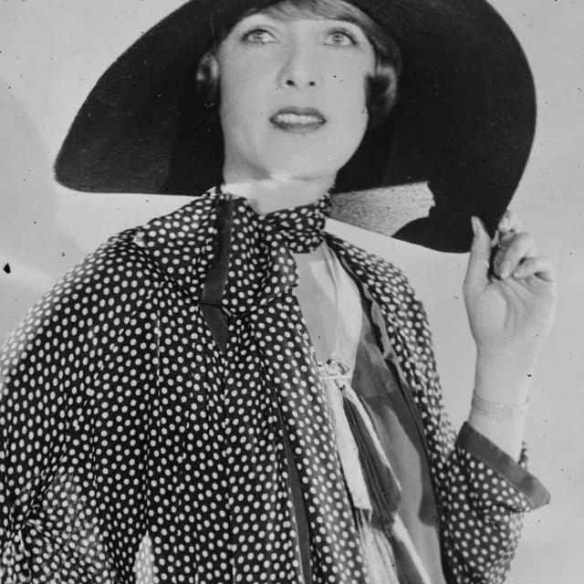 Claire Windsor