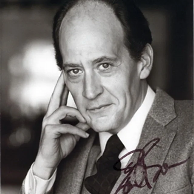 Earl Boen