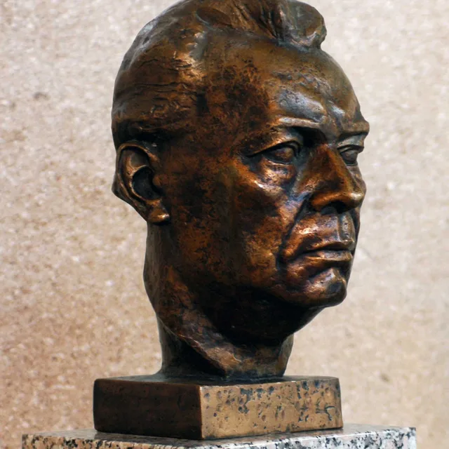 Ewald Balser