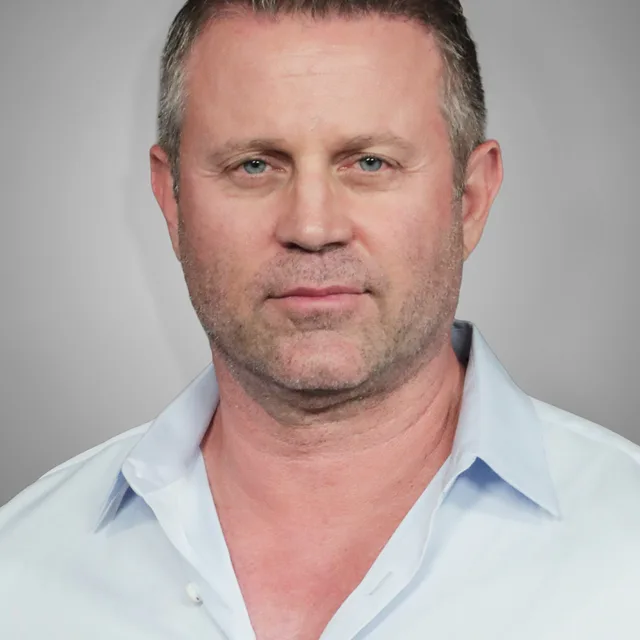 Ric Roman Waugh