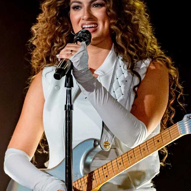 Tori Kelly
