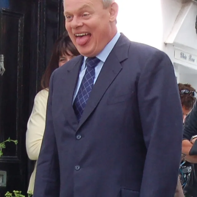 Martin Clunes