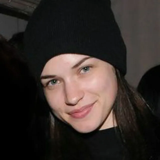 Alexis Knapp