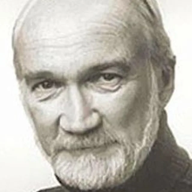 Colin Fox