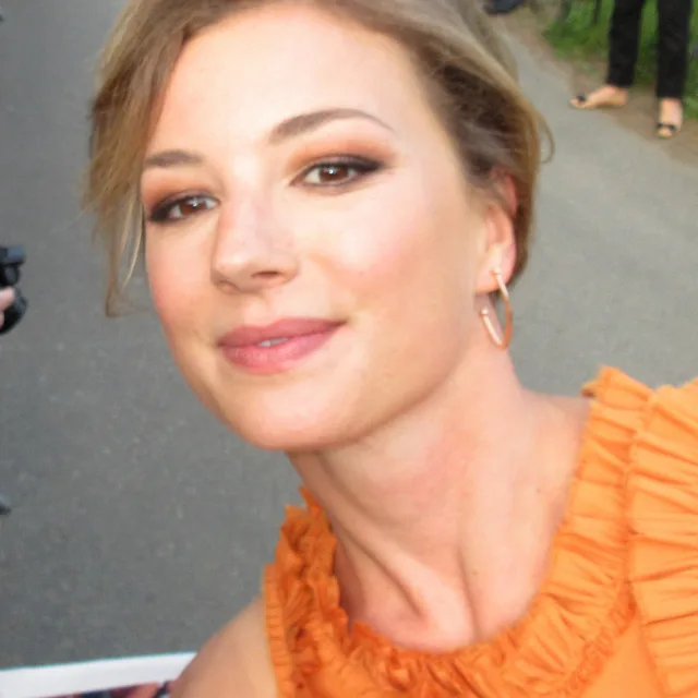Emily VanCamp