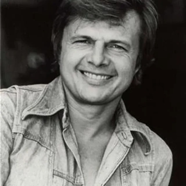John Karlen