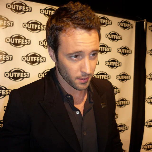 Alex O'Loughlin