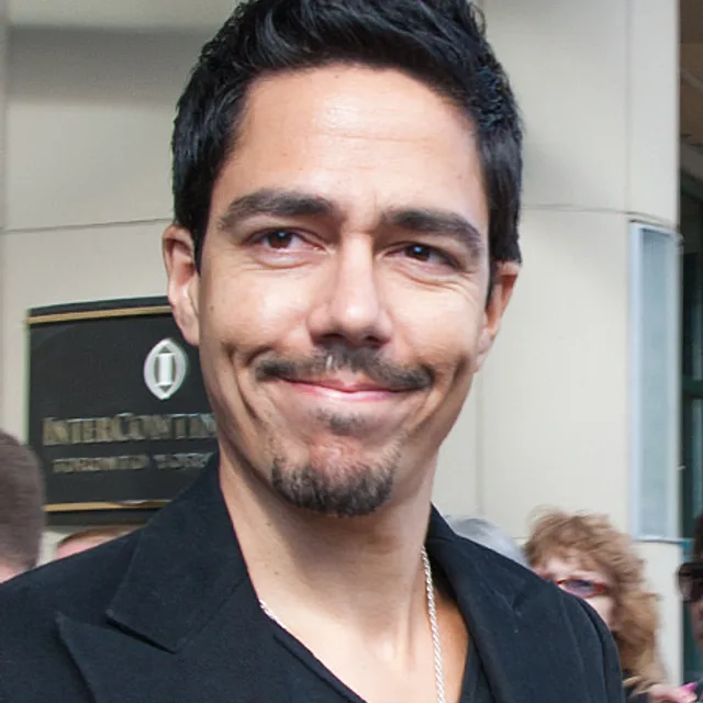 Zak Santiago