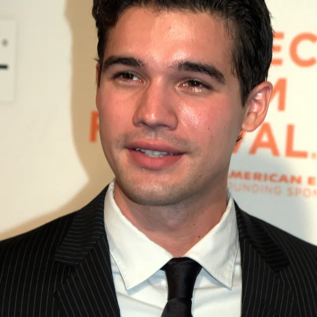 Steven Strait