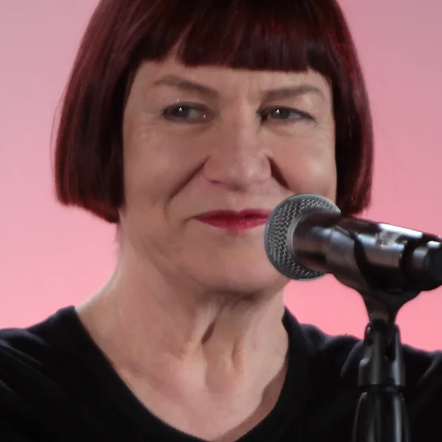 Nell Campbell