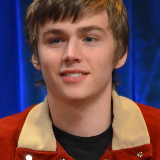 Miles Heizer