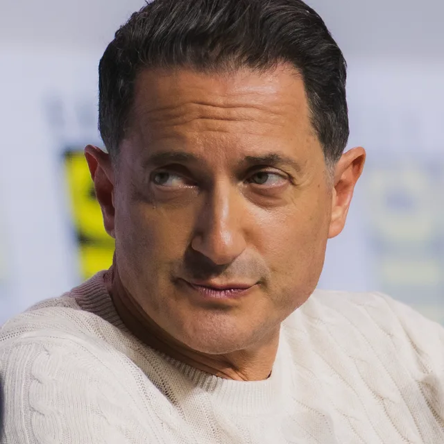 Sasha Roiz