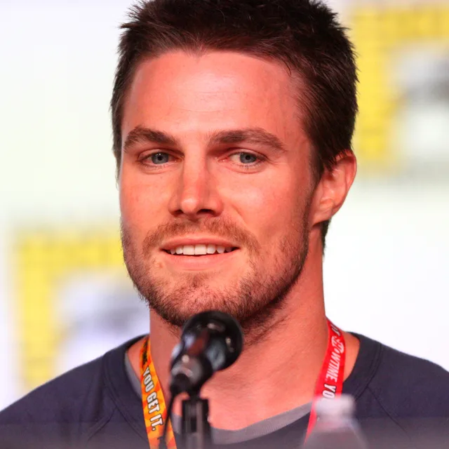 Stephen Amell