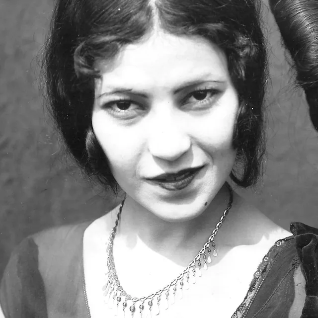 Ynez Seabury