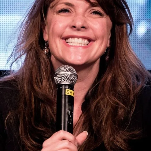 Amanda Tapping