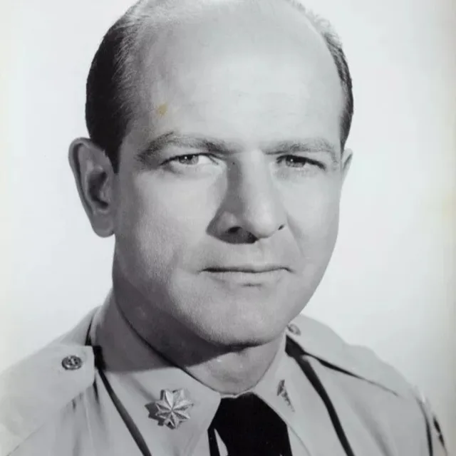 Alan Hewitt