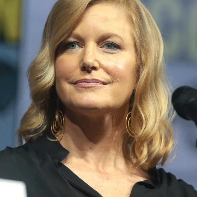 Anna Gunn