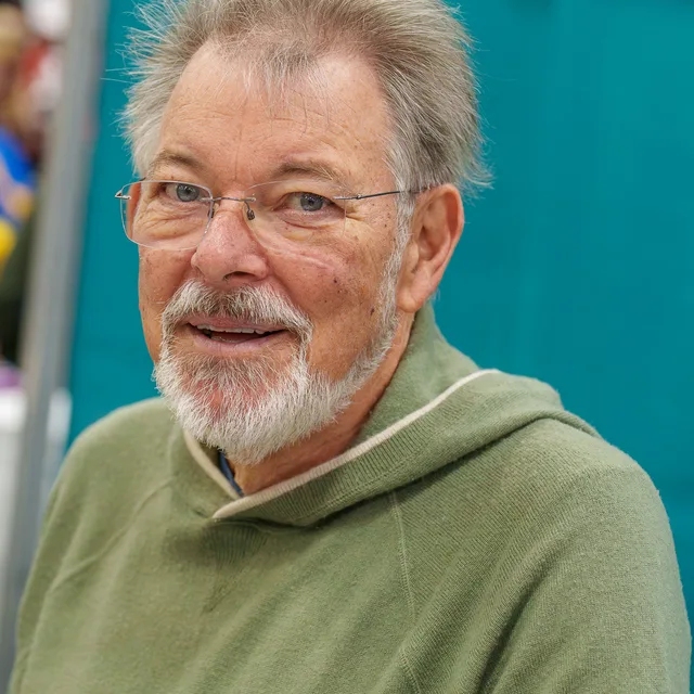 Jonathan Frakes