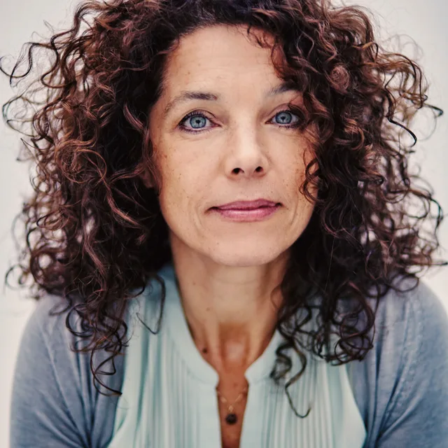 Paula van der Oest