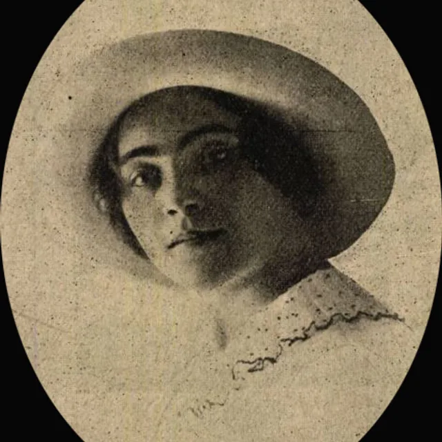 Ella Gombaszögi