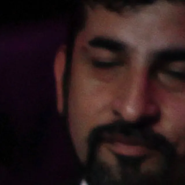 Roberto  Farías Morales