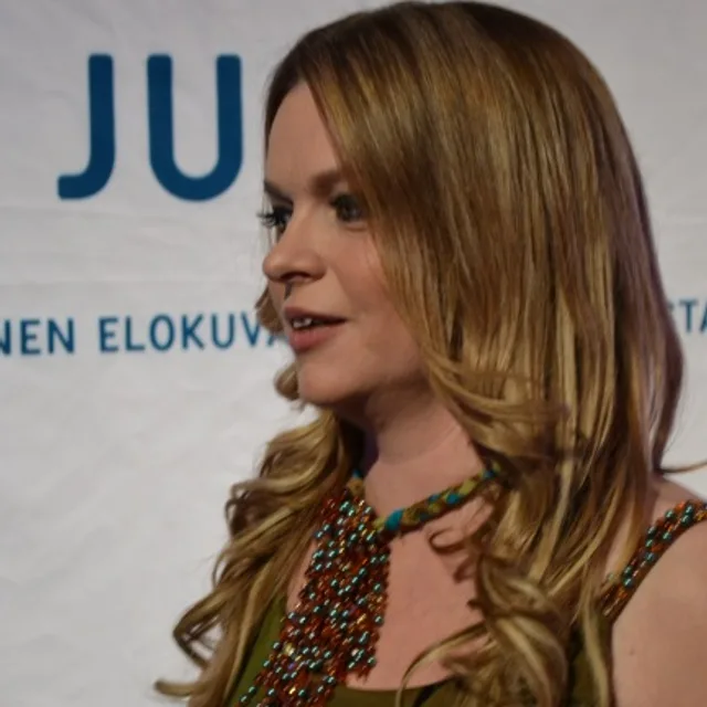 Elina Knihtilä