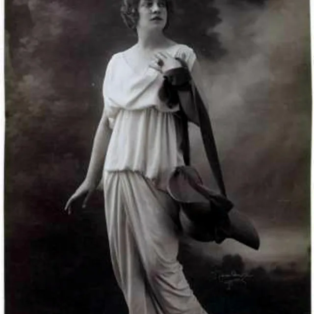 Yvonne de Bray