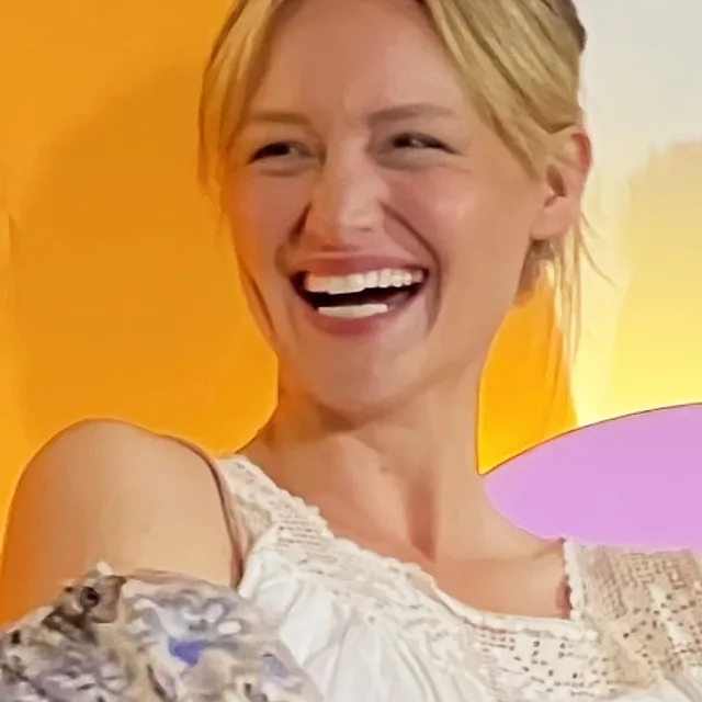Kerry Bishé