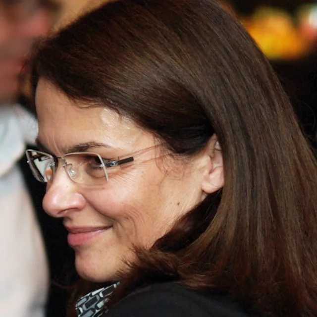 Barbara Auer