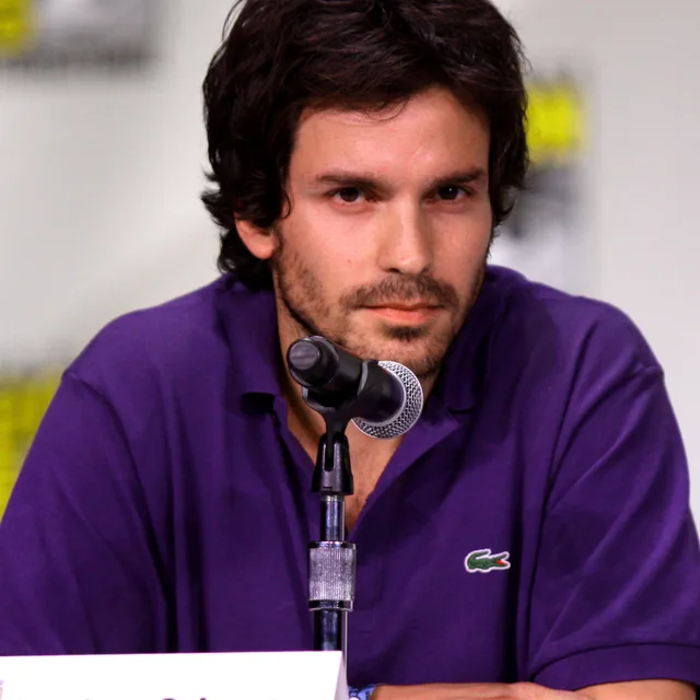 Santiago Cabrera