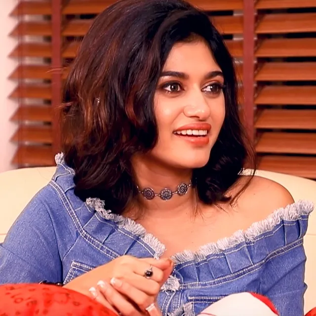 Oviya