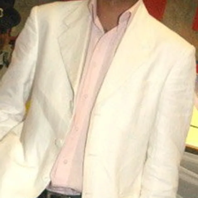 Milan Luthria