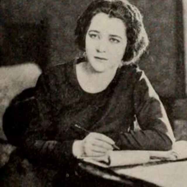 Pinna Nesbit