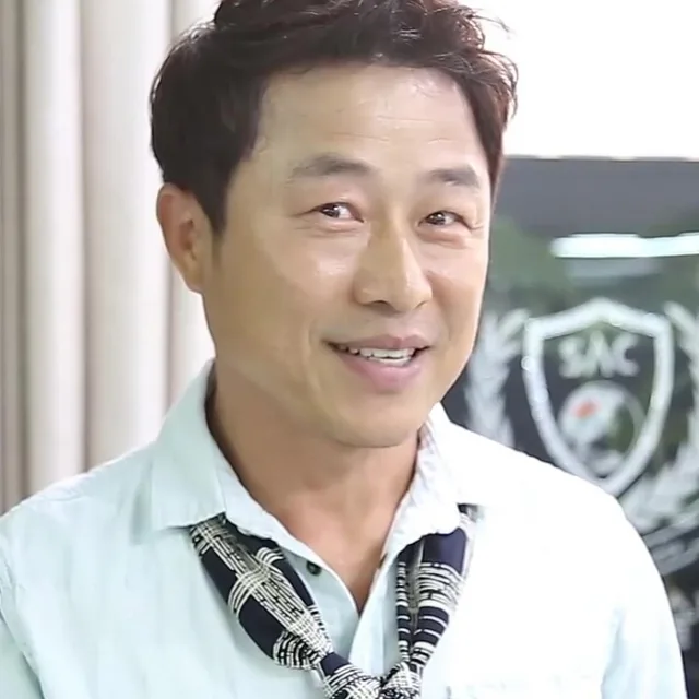 Lee Moon-sik
