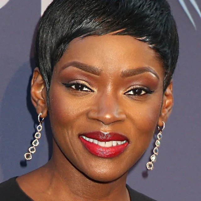 Caroline Chikezie