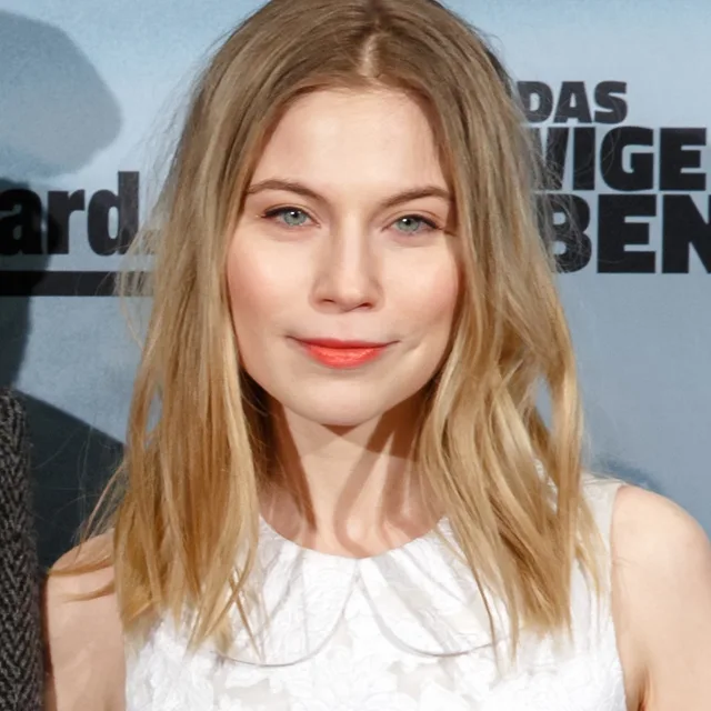Nora Waldstätten