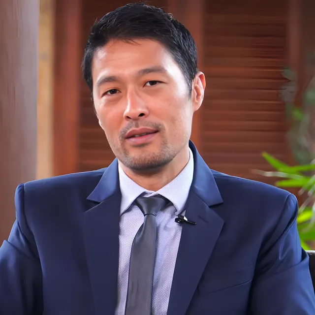 Johnny Tri Nguyen