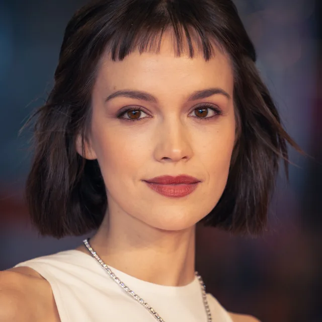 Emilia Schüle