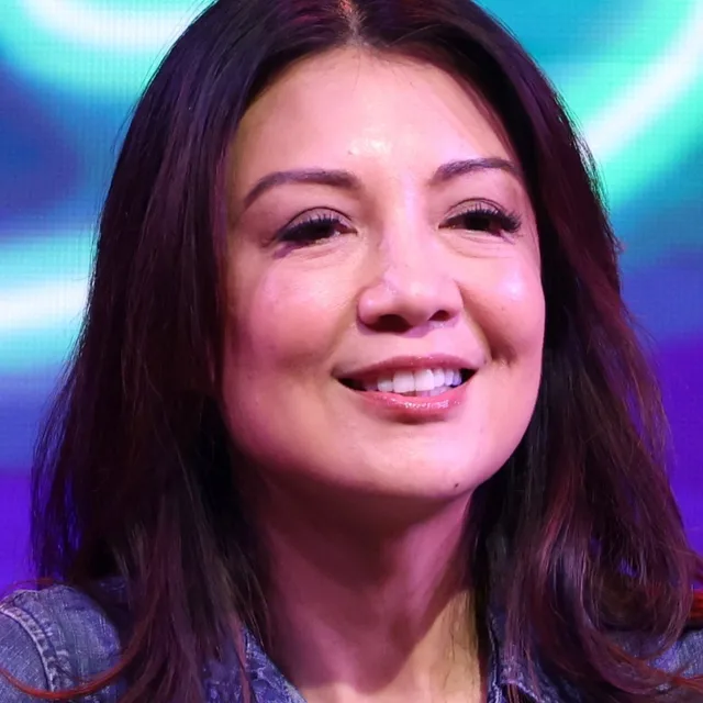 Ming-Na Wen
