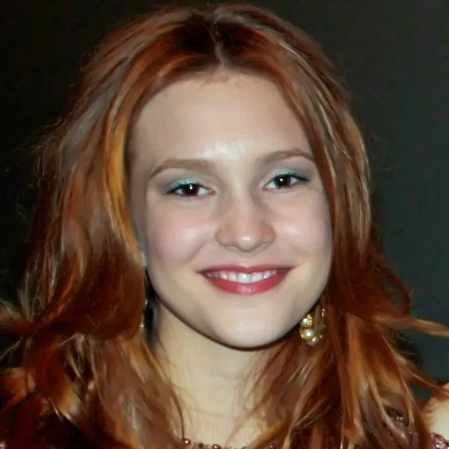 Alexia Fast