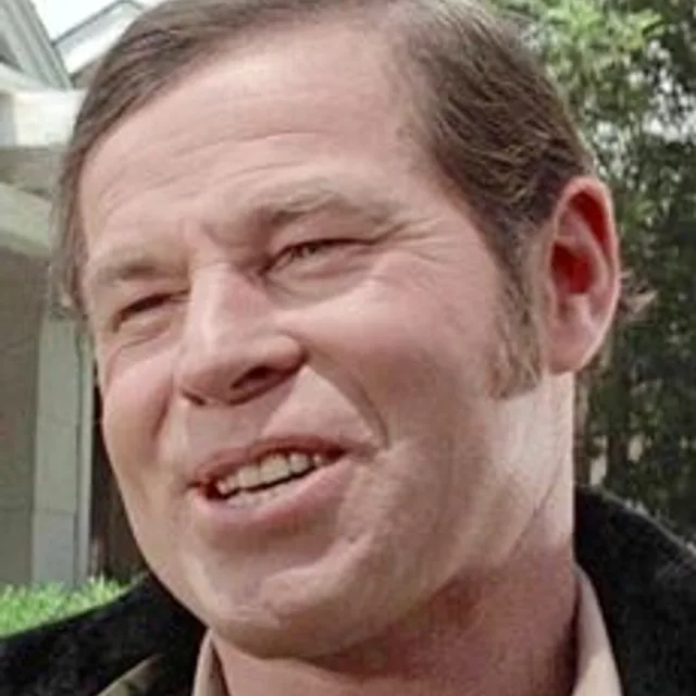 Charles Cyphers